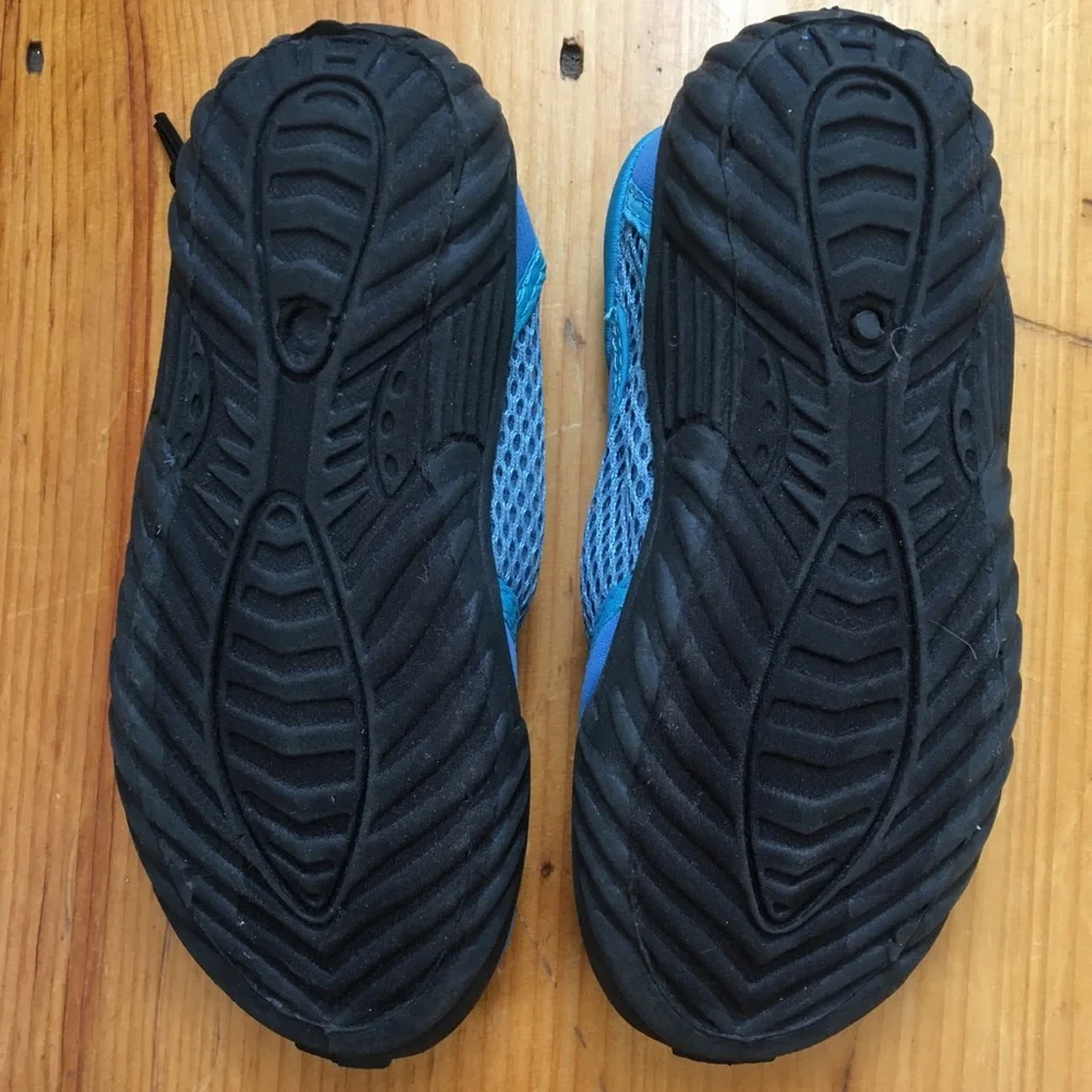 Water shoes
